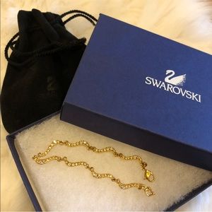 NIB Swarovski 🤩 Gold Tone Link Bracelet